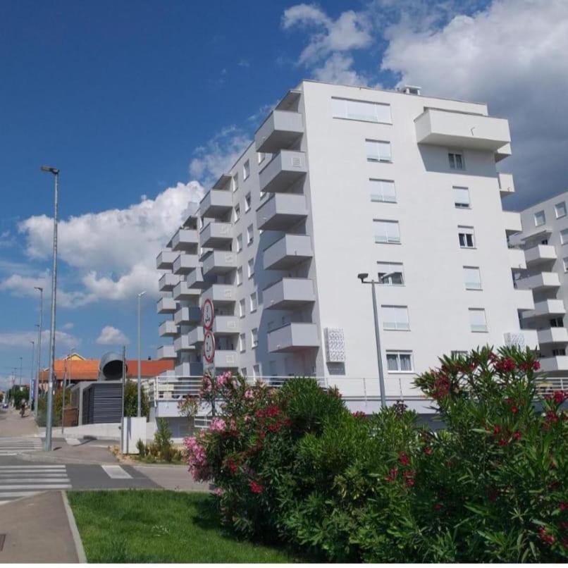 Cozy Niko Apartment - Private Parking And Balcony Zadar Extérieur photo